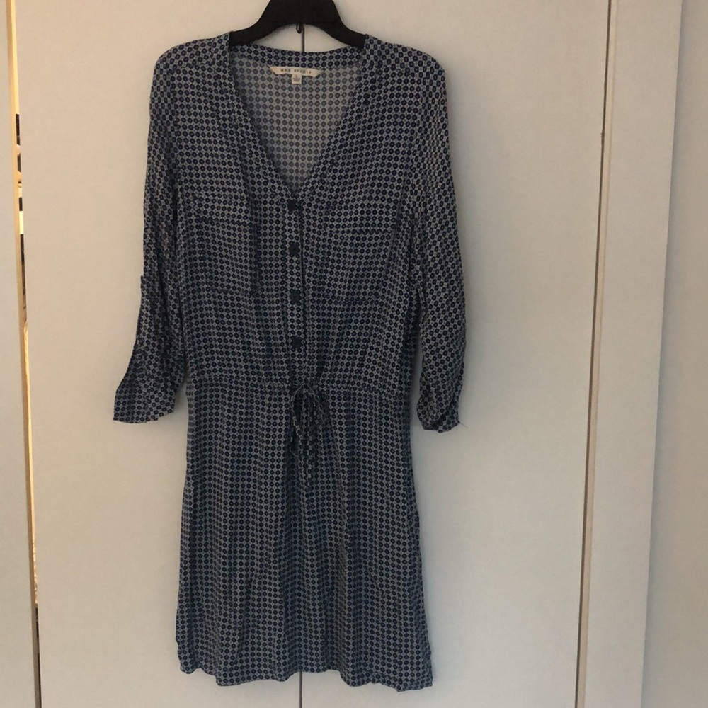 Max Studio Blue and White V Neck dress